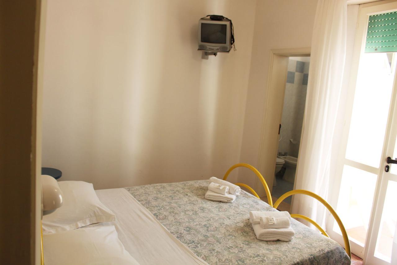 Hotel Elde Riccione Dış mekan fotoğraf